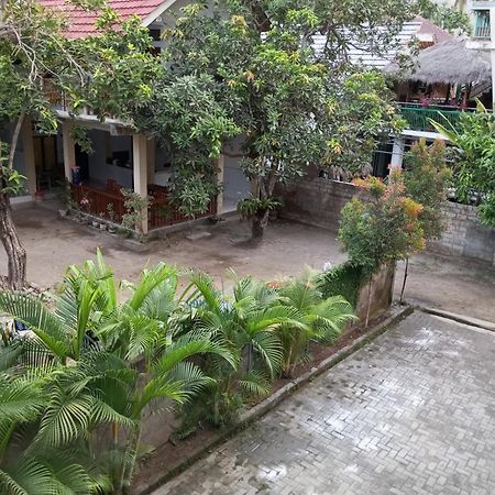 Kri Homestay Kuta  エクステリア 写真