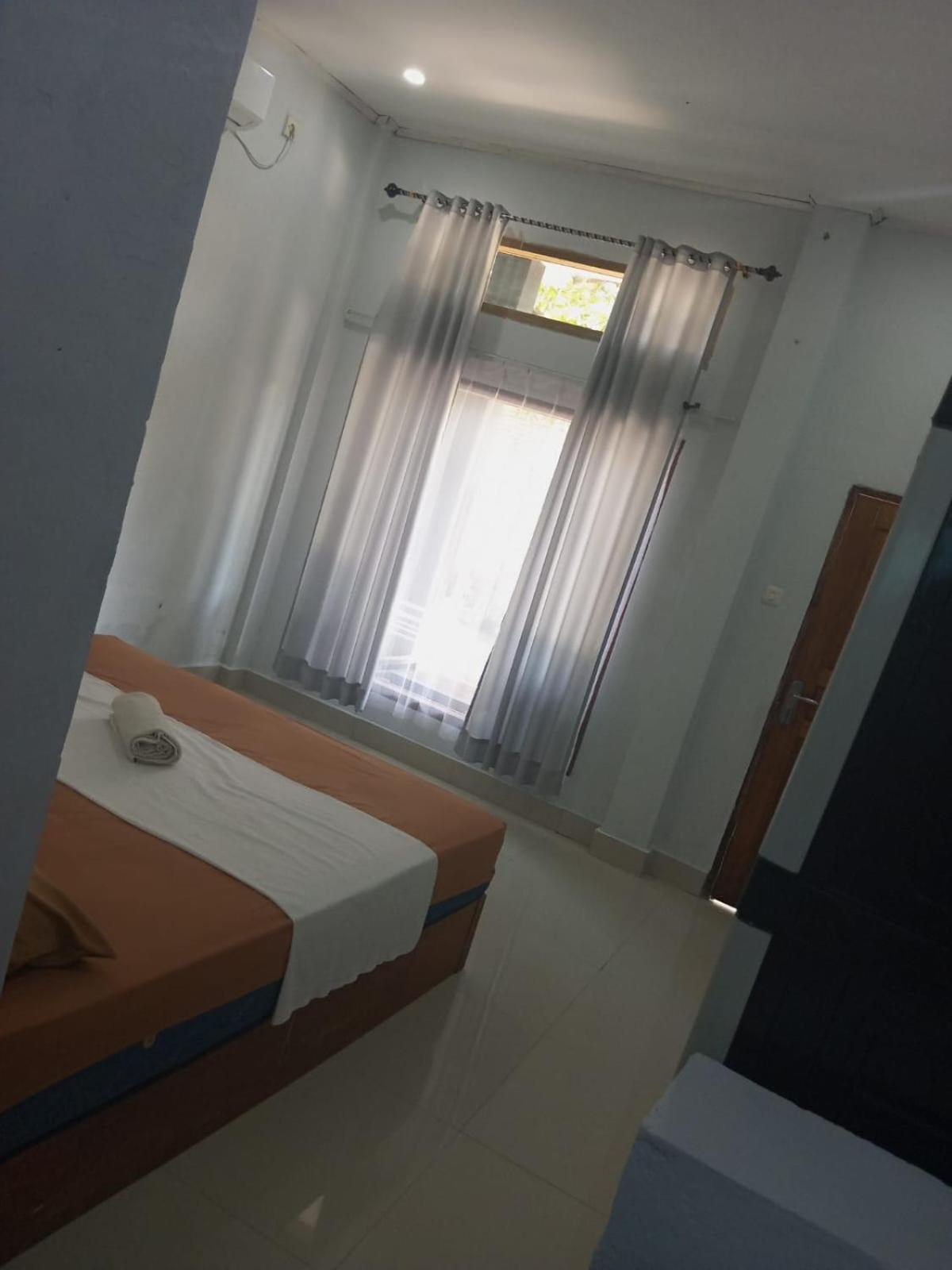 Kri Homestay Kuta  エクステリア 写真