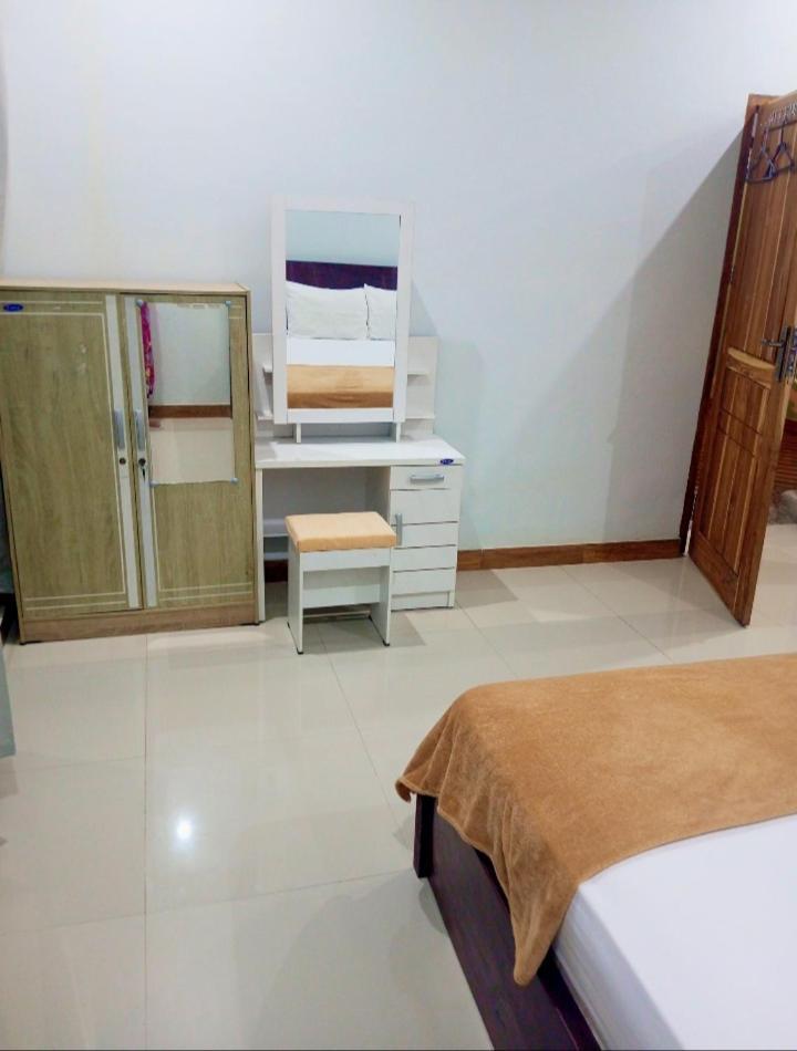 Kri Homestay Kuta  エクステリア 写真