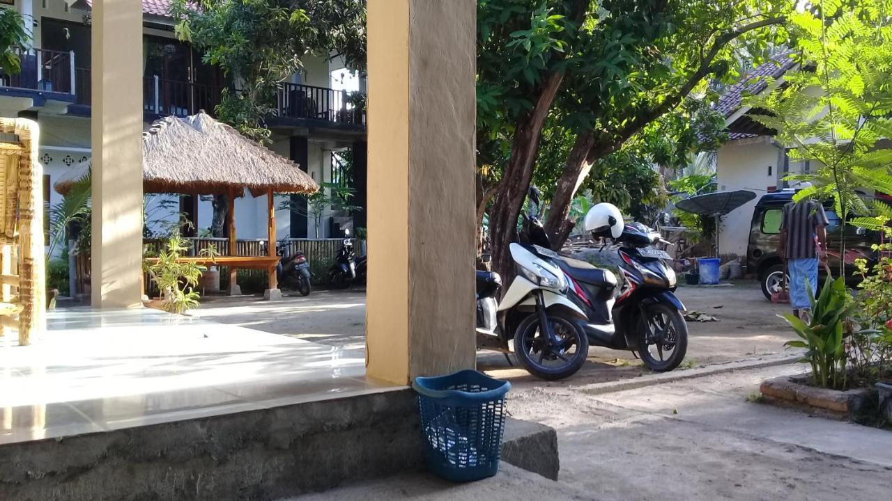 Kri Homestay Kuta  エクステリア 写真